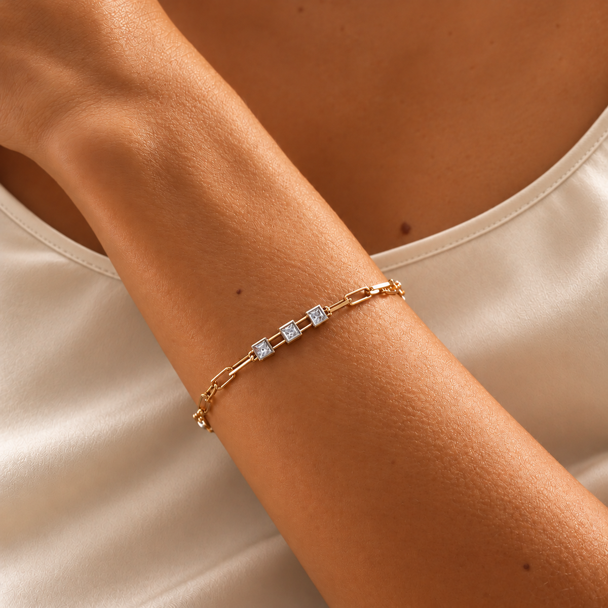 Diamond paperclip chain bracelet | 18K Gold