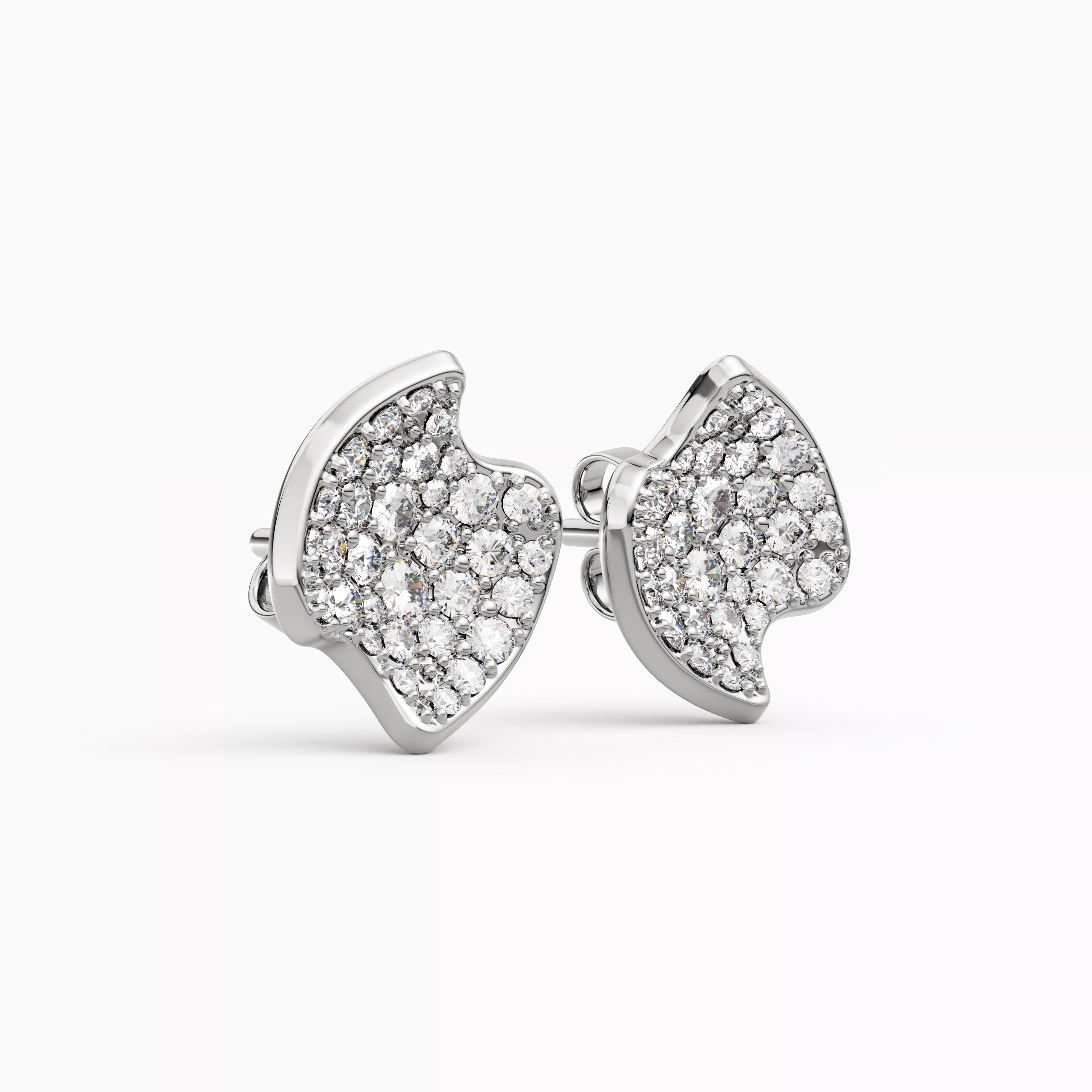 Diamond stud earrings | Platinum
