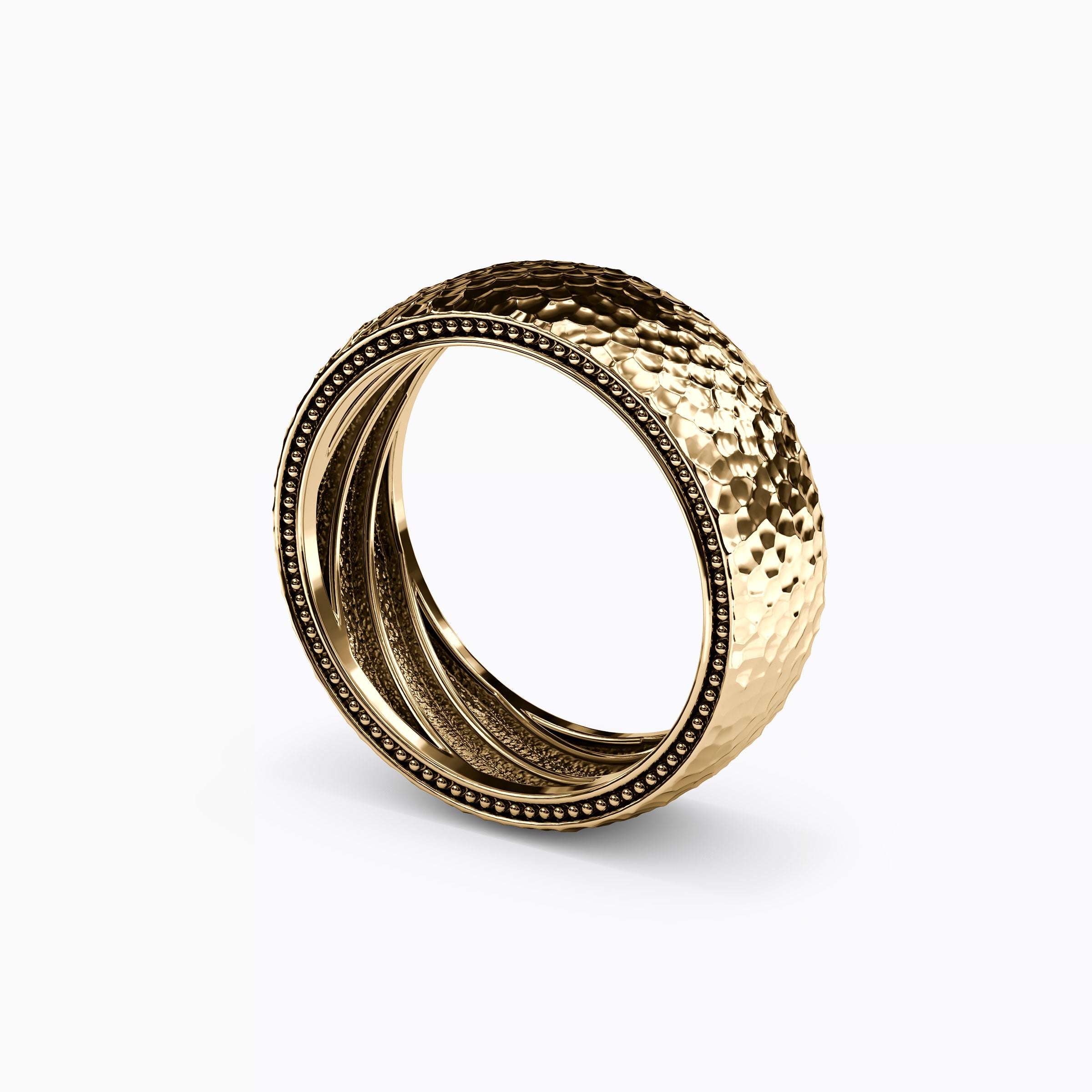 Alliance martelée et polie en or 18 carats