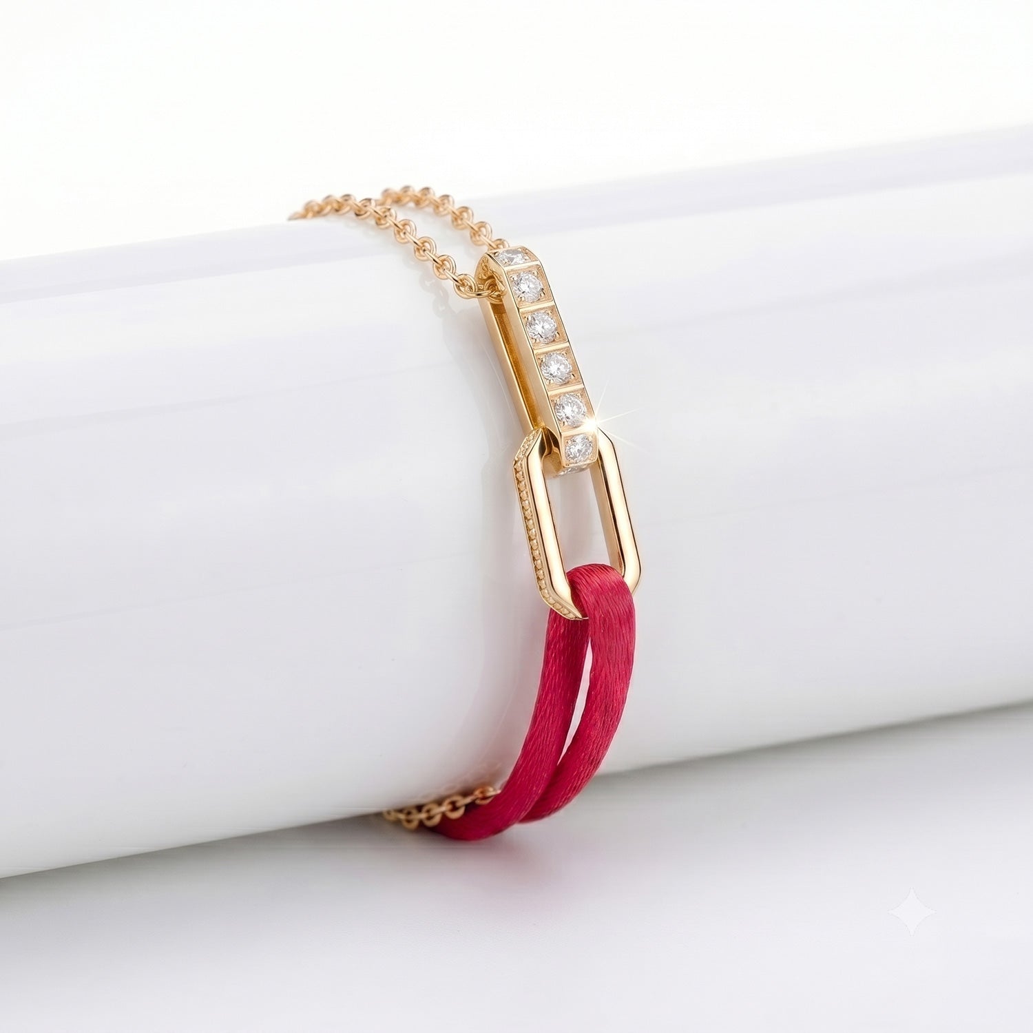 Chaîne en or avec cordon en satin, bracelet en or 18 carats | Diamants