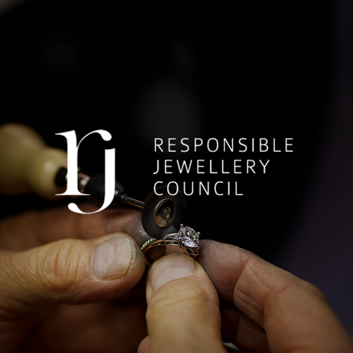 A ring held at the bench