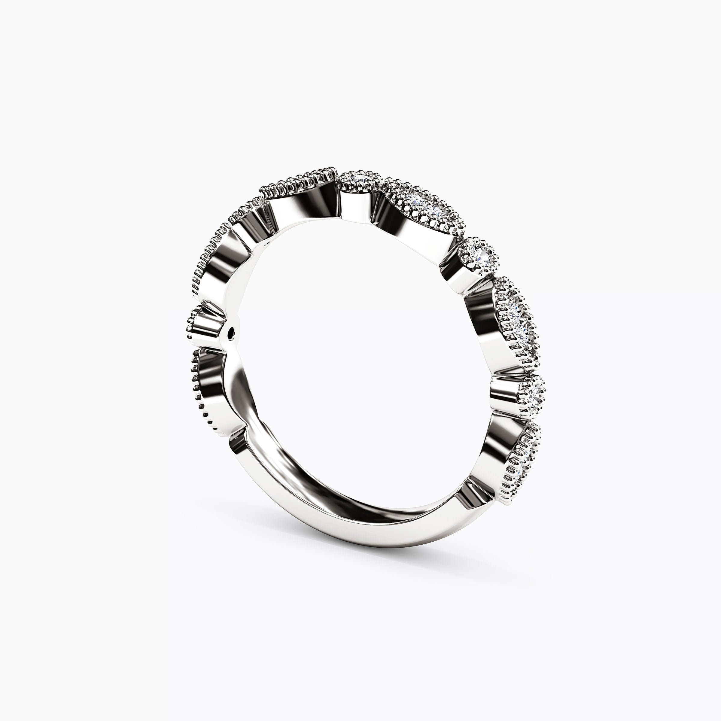 Alliance en or 14 carats sertie de diamants