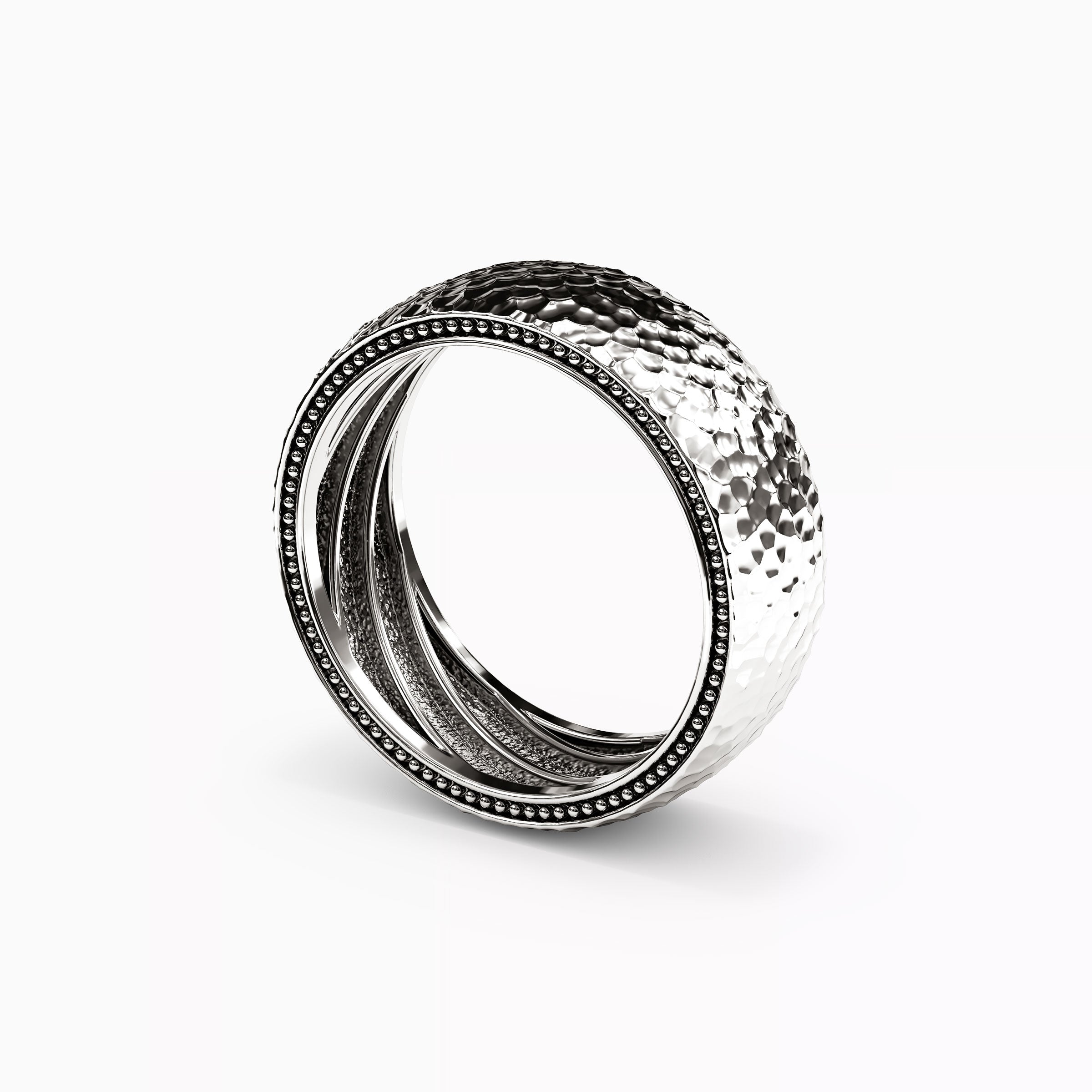 Alliance martelée et polie en platine